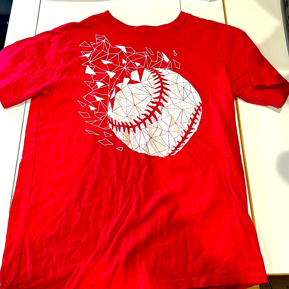 Baseball shirt. Size S.
